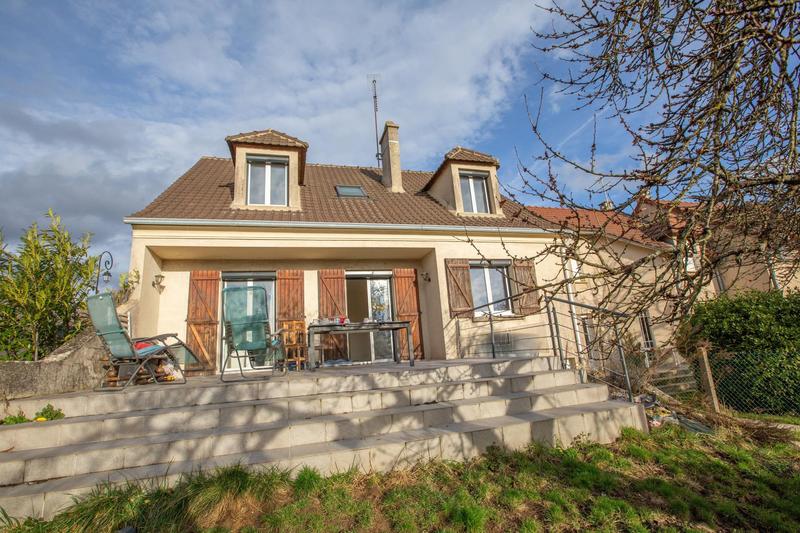 Maison - 130 m² - 6 pièces