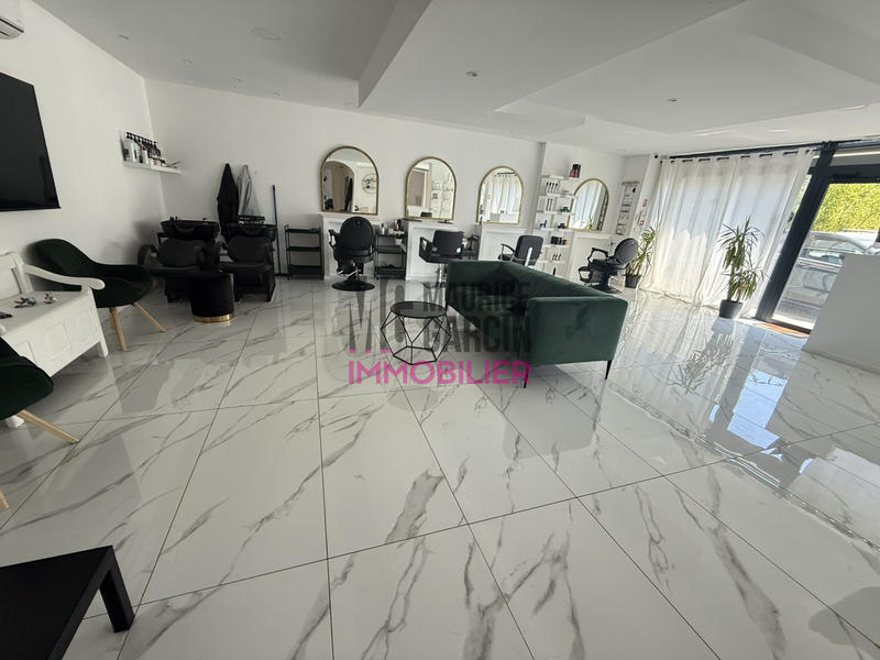 Fonds de commerce - Local d'activité / Entrepôt - 95 m²