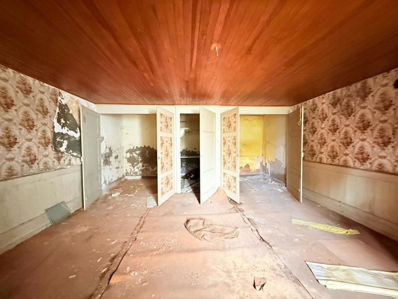 Maison - 500 m² - 12 pièces