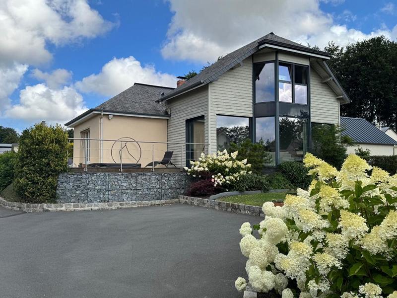 Maison - 174 m² - 6 pièces