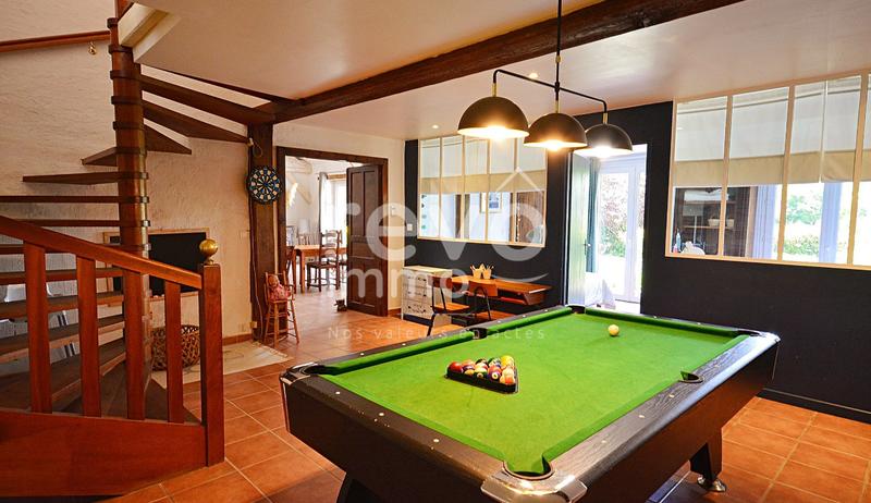 Longère - 232 m² - 8 pièces