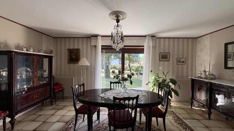 Maison d'architecte - 295 m² - 9 pièces