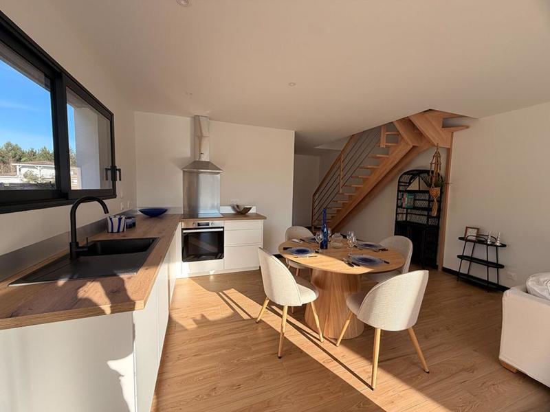 Maison - 80 m² - 4 pièces