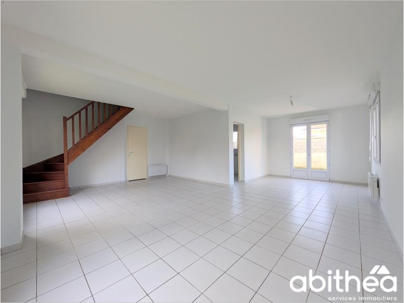 Maison - 110 m² - 4 pièces