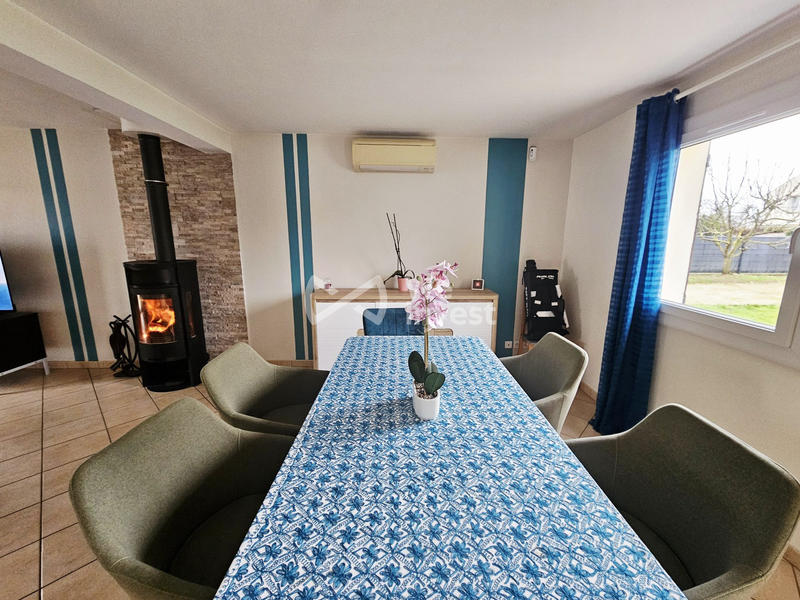 Maison traditionnelle - 131 m² - 7 pièces