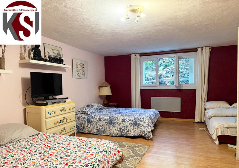 Maison - 97 m² - 4 pièces