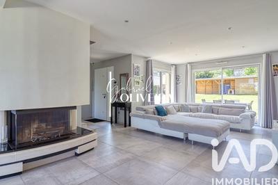 Maison - 210 m² - 7 pièces