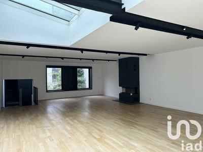 Maison - 240 m² - 1 pièce