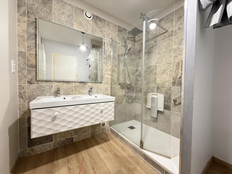 Appartement - 85 m² - 3 pièces