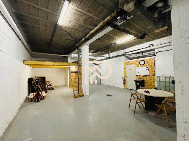 Local d'activités - 167 m²