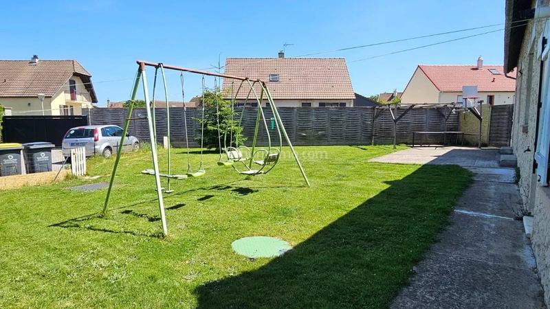 Maison - 170 m² - 9 pièces