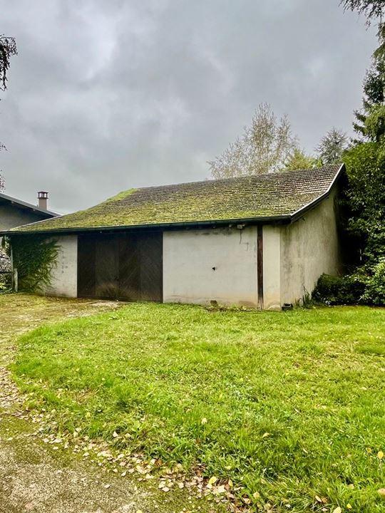 Grange - 200 m² - 1 pièce