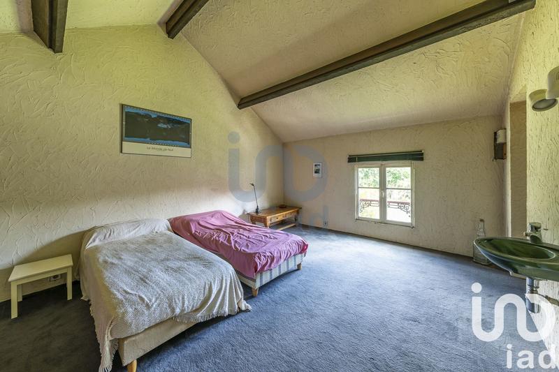 Maison - 257 m² - 8 pièces