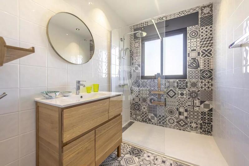 Appartement - 102 m² - 4 pièces