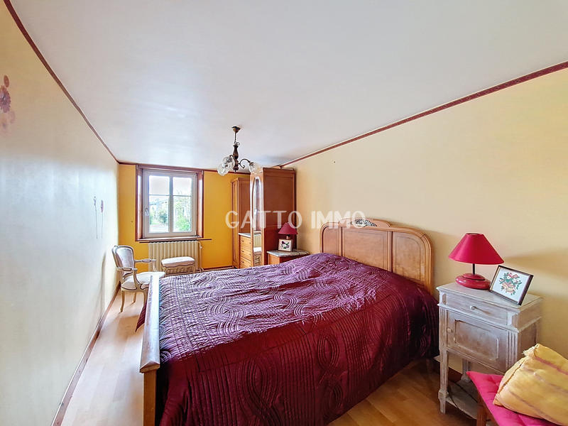 Maison de village - 183 m² - 8 pièces