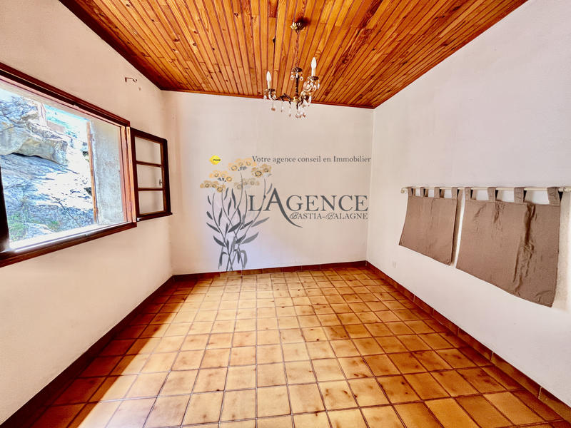 Maison - 100 m² - 8 pièces