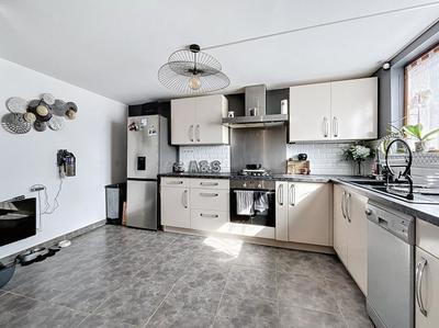 Maison - 117 m² - 6 pièces