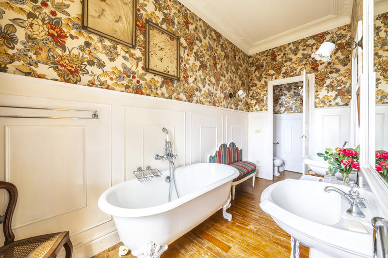 Propriété - 665 m² - 13 pièces