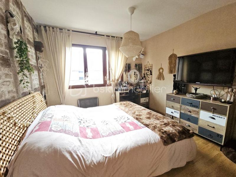 Maison - 205 m² - 7 pièces