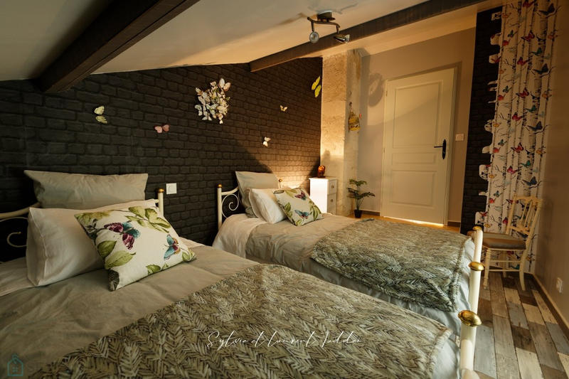 Maison - 265 m² - 9 pièces