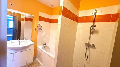 Appartement - 83 m² - 3 pièces