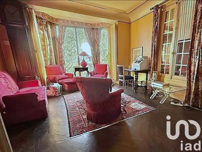 Maison - 228 m² - 10 pièces