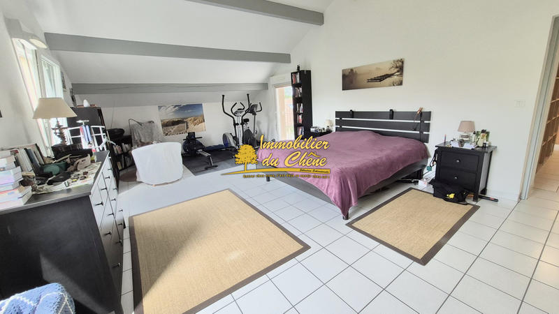 Maison - 255 m² - 8 pièces