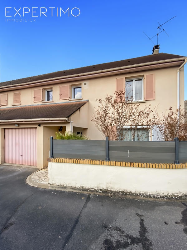 Maison - 105 m² - 5 pièces