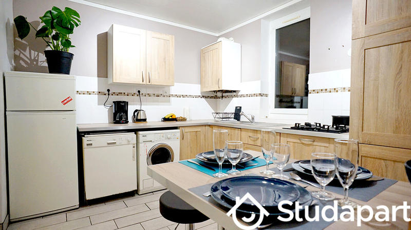 Chambre - 11 m² - 1 pièce