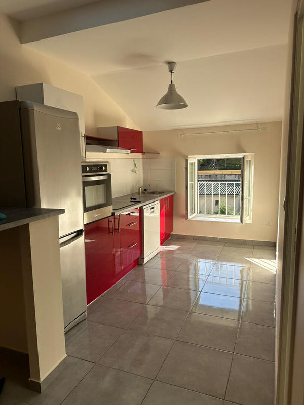 Appartement - 65 m² - 3 pièces