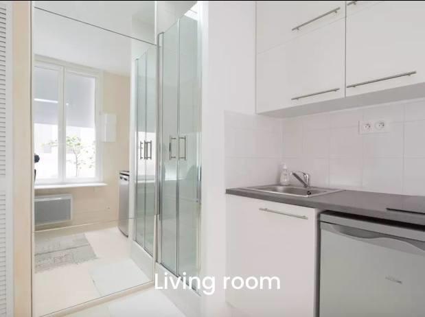 Studio - 10 m² - 1 pièce