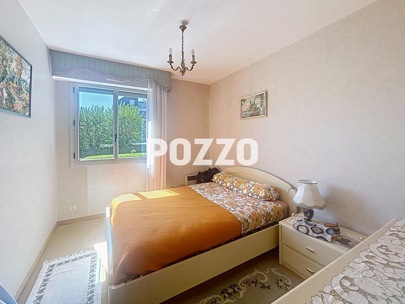 Appartement - 82 m² - 3 pièces