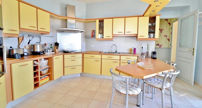 Villa - 250 m² - 6 pièces