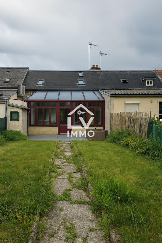 Maison - 210 m² - 4 pièces