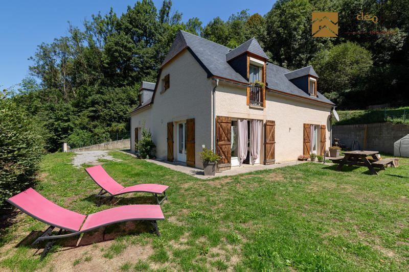 Maison - 140 m² - 6 pièces