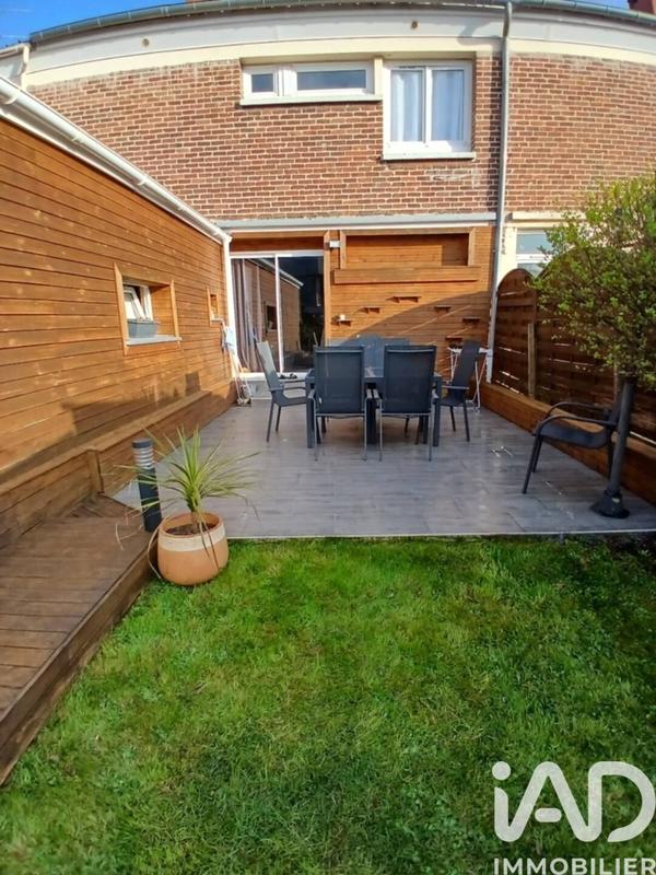 Maison - 90 m² - 5 pièces