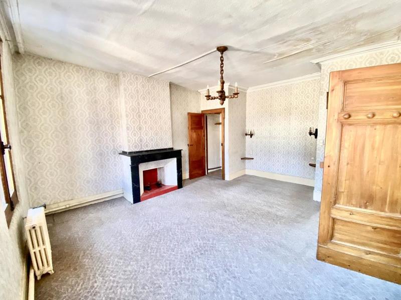 Maison - 136 m² - 6 pièces