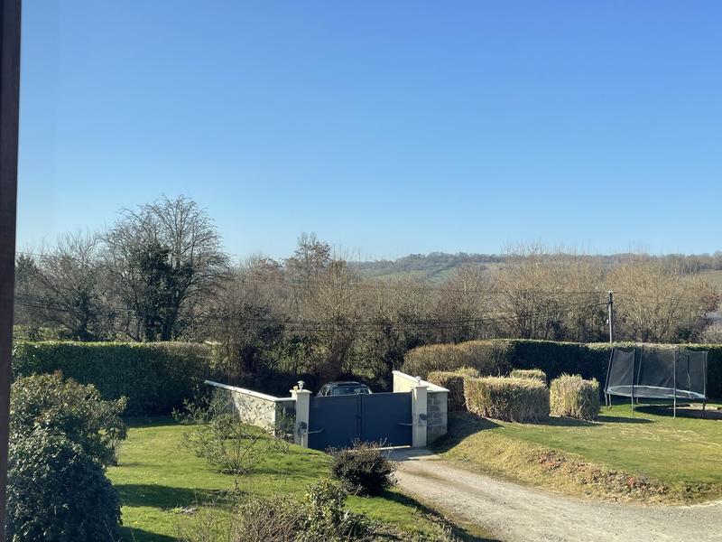 Maison traditionnelle - 147 m² - 7 pièces