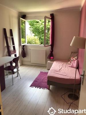 Chambre - 10 m² - 1 pièce