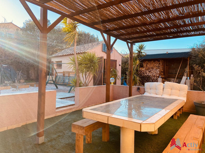 Villa - 180 m² - 6 pièces