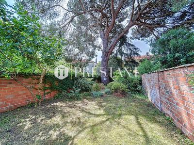 Maison - 200 m² - 7 pièces