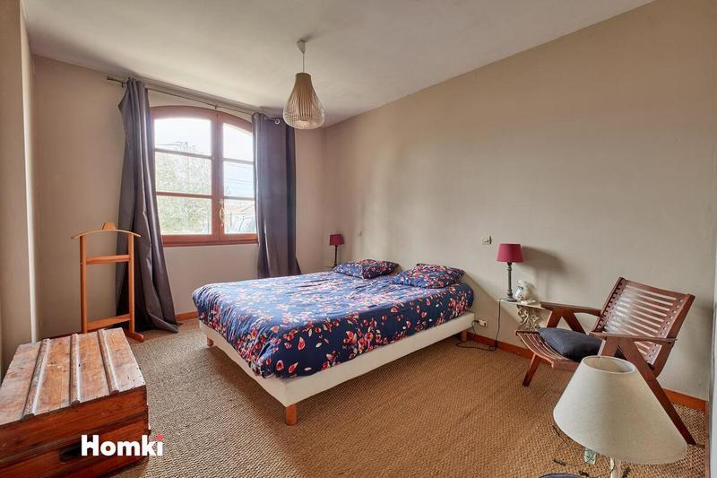 Maison - 203 m² - 7 pièces