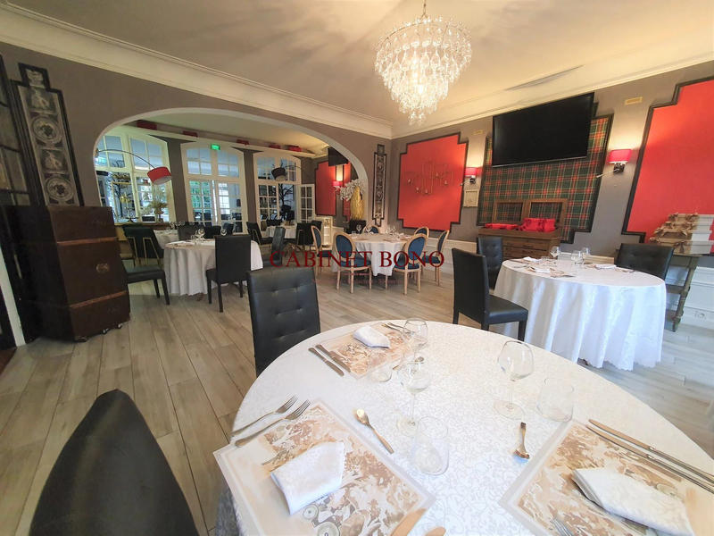 Fonds de commerce - 900 m²