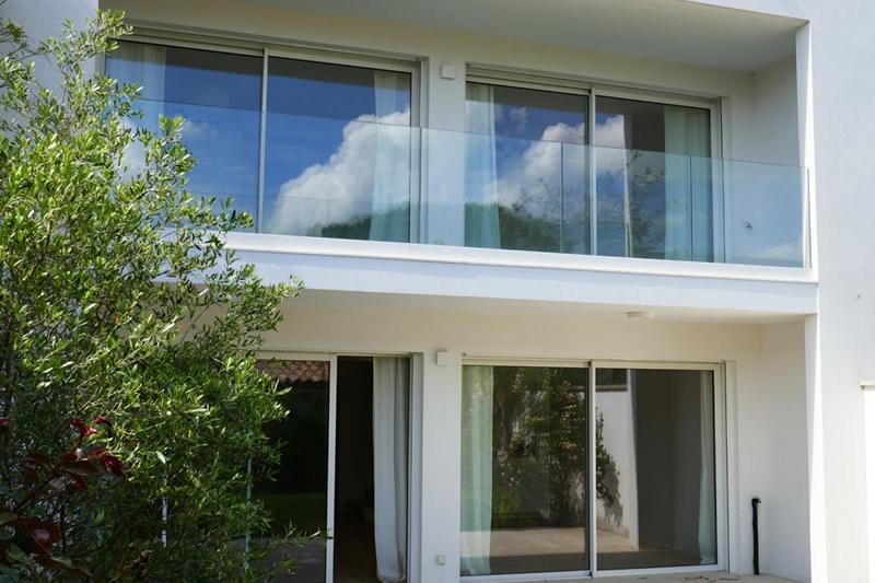 Maison - 221 m² - 5 pièces