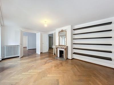 Appartement - 96 m² - 2 pièces