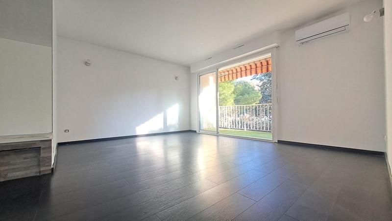 Appartement - 79 m² - 4 pièces