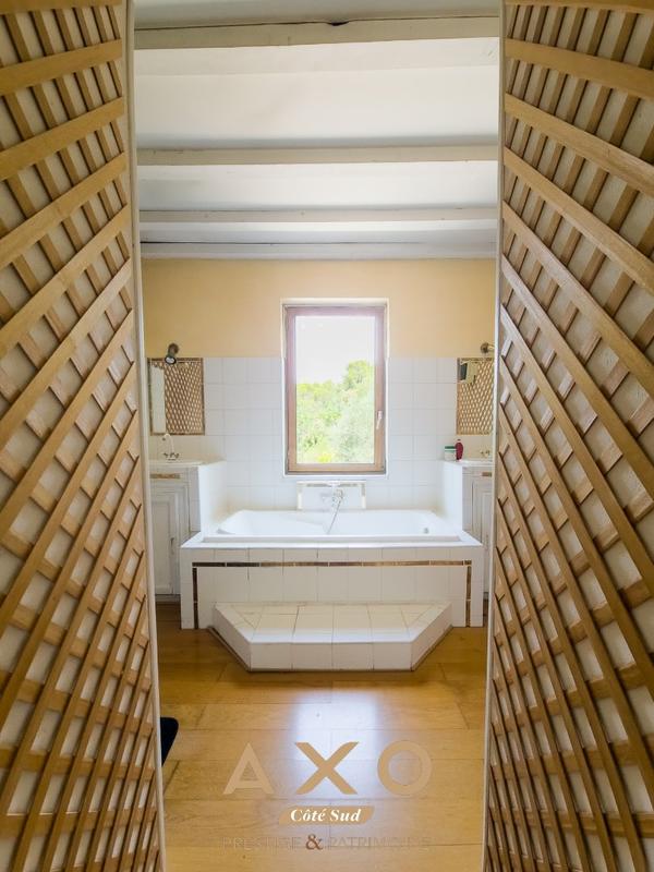 Bastide - 323 m² - 8 pièces