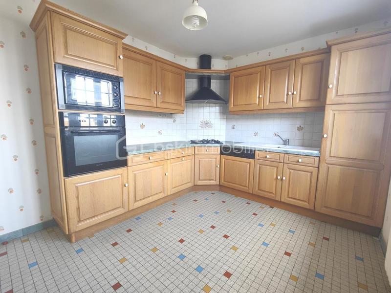 Maison - 99 m² - 5 pièces