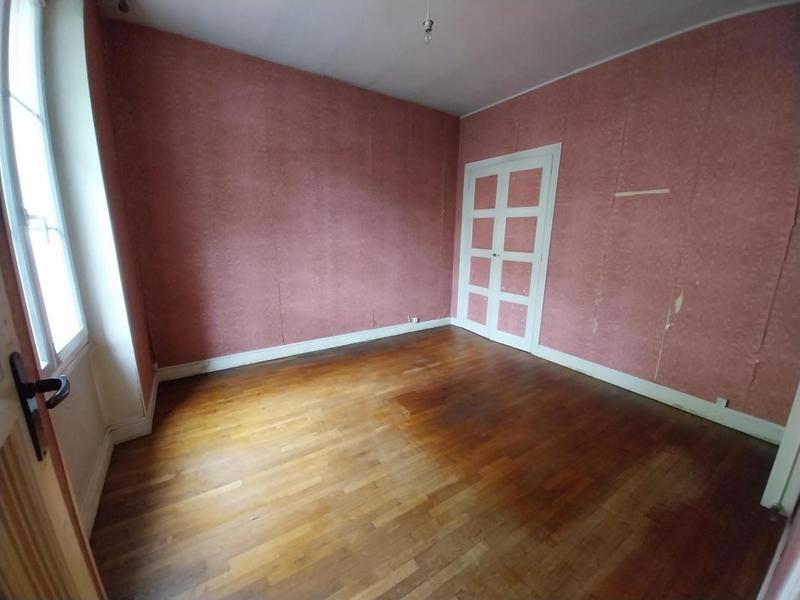 Appartement ancien - 75 m² - 4 pièces