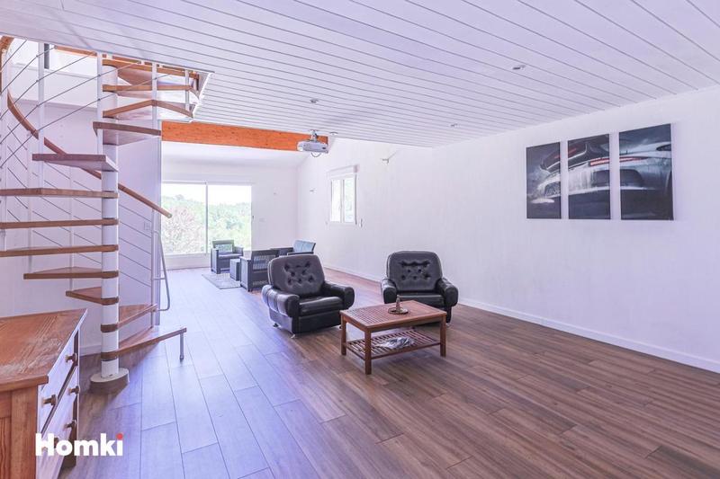 Maison - 175 m² - 6 pièces